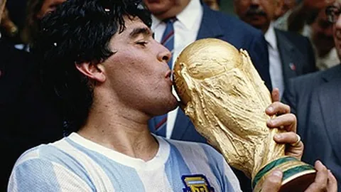 利物浦与诺丁汉森林战平，英超积分榜领先地位稳固未变